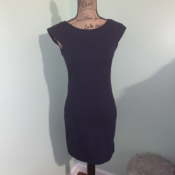 Dress - Picture 2 of 5